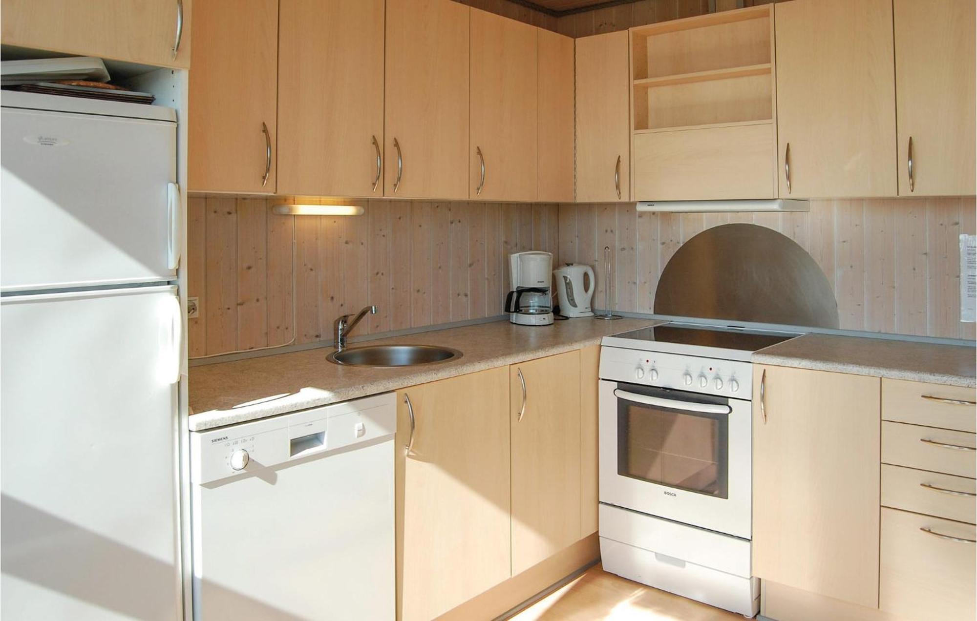 2 Bedroom Gorgeous Home In Hvide Sande Havrvig Exterior foto